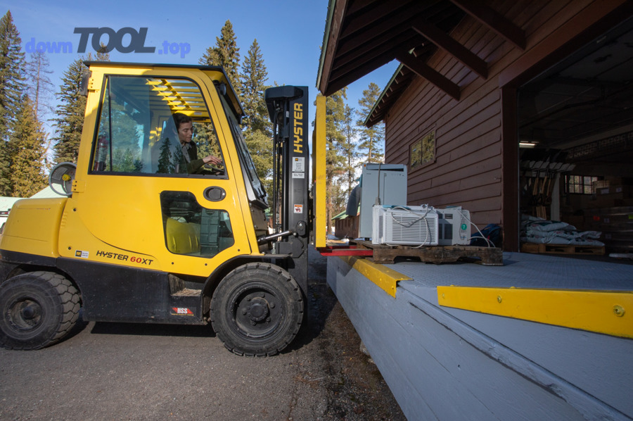 Lifting Park Supplies with Forklift 51966479517