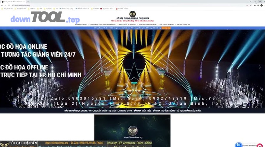 Học sinh sinh viên sử dụng thiết bị để học tập trực tuyến và ngoại tuyến