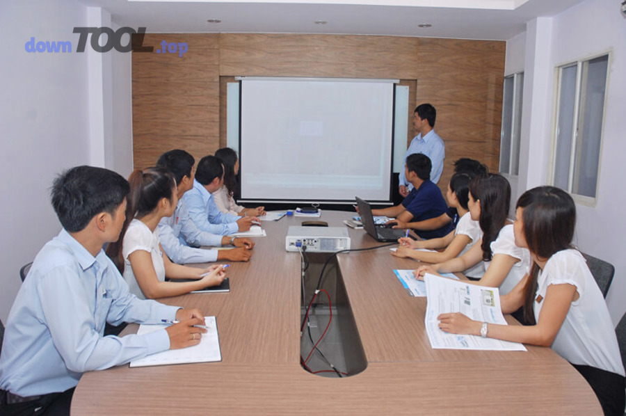 Miễn phí vs Trả phí: khác nhau ở đâu khi chọn phần mềm quản lý dự án online cho doanh nghiệp?