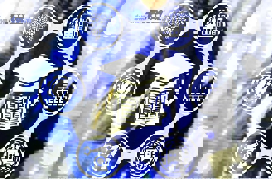 Nhóm giáo viên và quản trị thảo luận lựa chọn phần mềm giáo dục phù hợp năm 2026